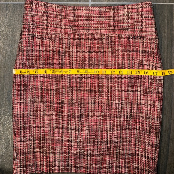 Limited Modern Tweed Pencil Skirt Size 4 - Picture 4 of 7